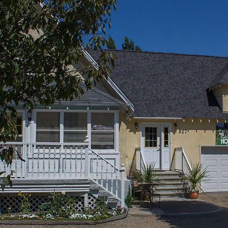 Genelle House B&B Guest House Екстериор снимка