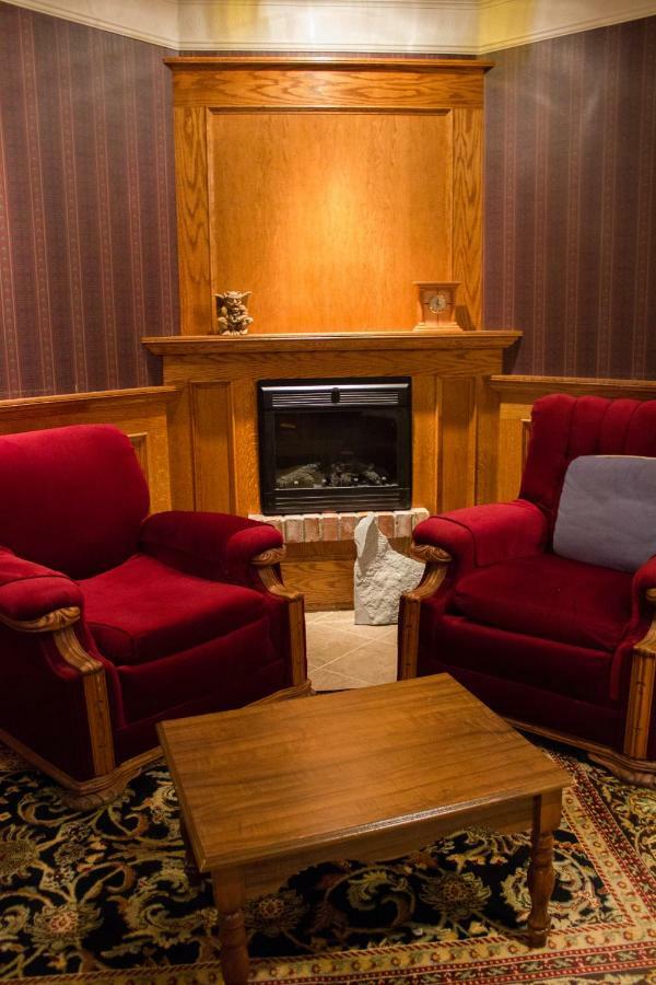 Genelle House B&B Guest House Екстериор снимка